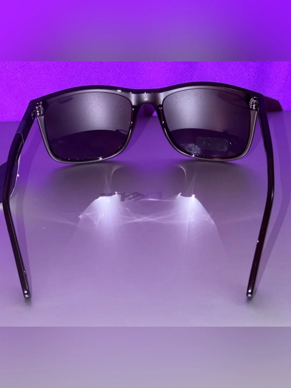 🕶️ Tommy Hilfiger Black Sunglasses with Dark Lenses